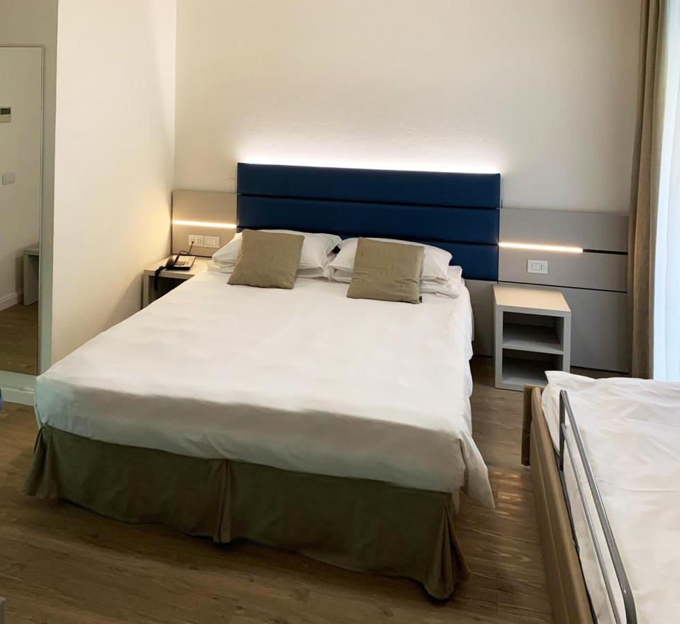 Hotel Astoria Каорле Екстер'єр фото